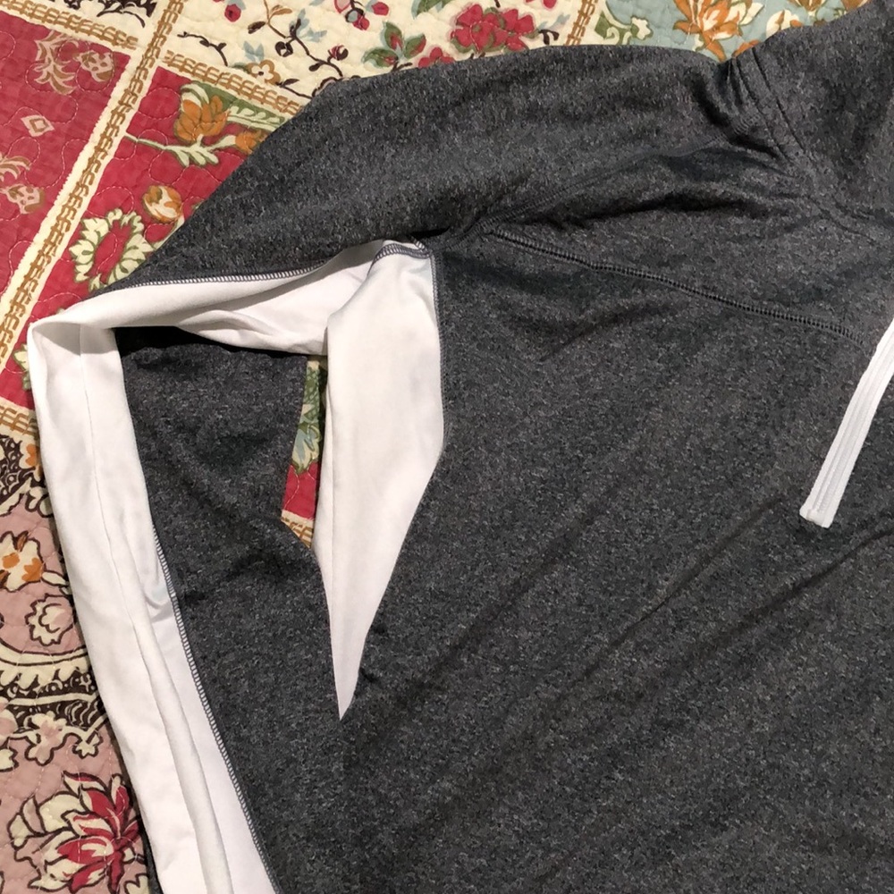 Gray and white track jacket - Picture 2 of 4